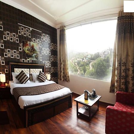 Divyansh Hotel Dharamshala Exterior photo
