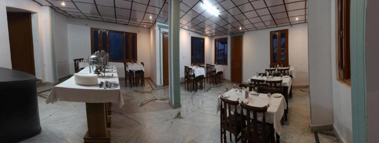 Divyansh Hotel Dharamshala Exterior photo