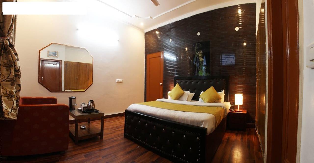 Divyansh Hotel Dharamshala Exterior photo