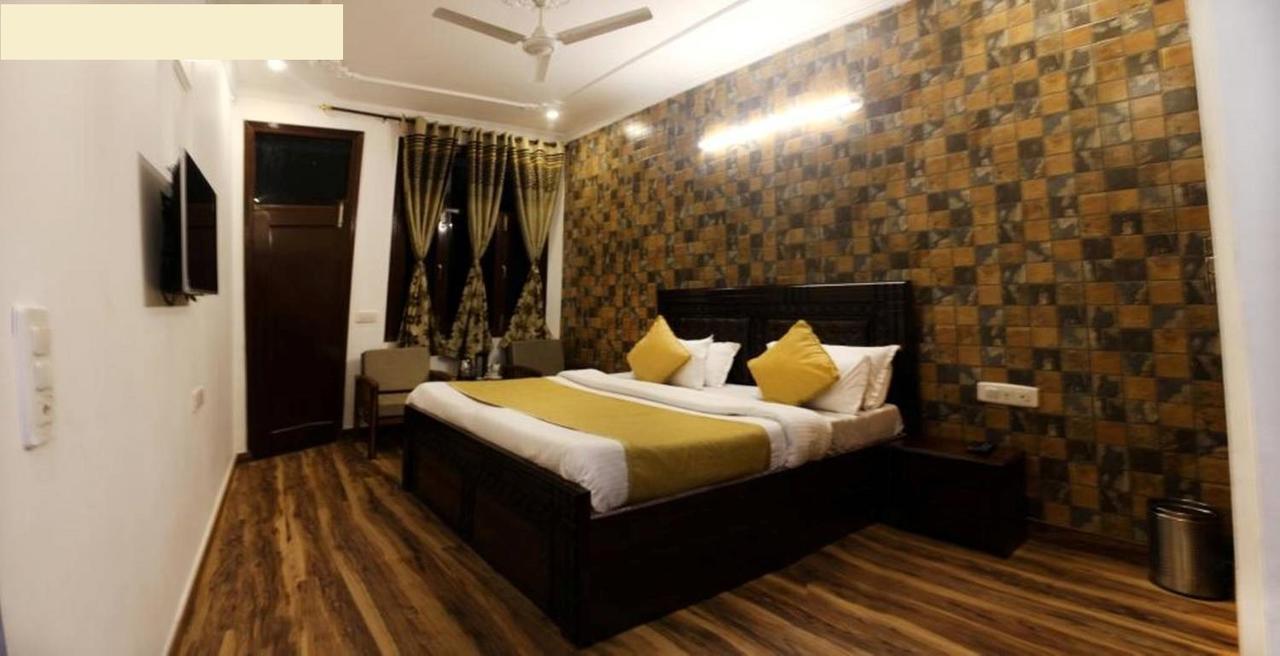 Divyansh Hotel Dharamshala Exterior photo